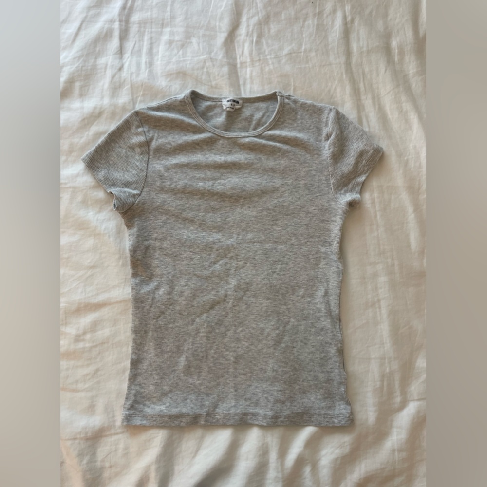 gray ribbed cotton on tee